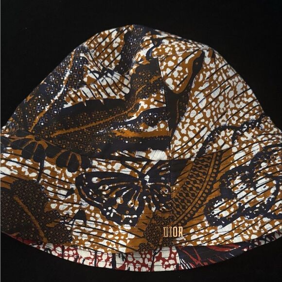 Brand new Dior reversible bucket hat main image 5